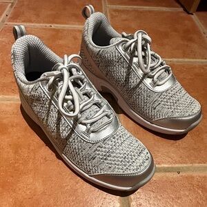 Orthofeet 982 Sandy medium size 9